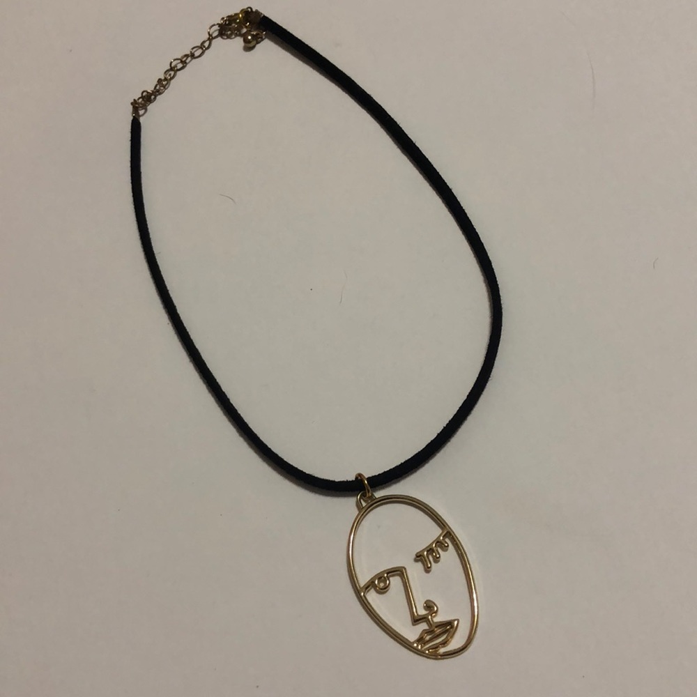 Abstract face choker